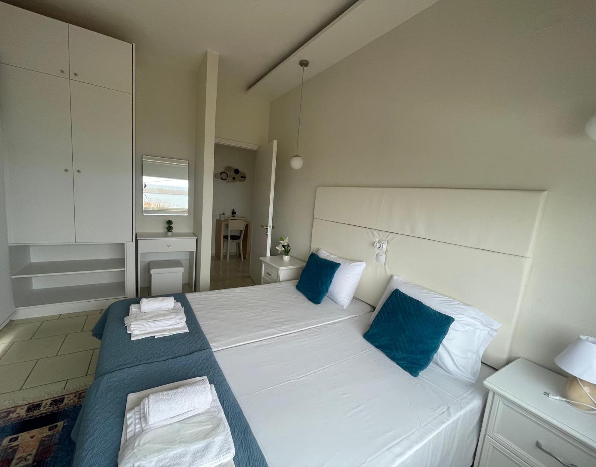 Sea View Apts & By Pachiplex Apartment